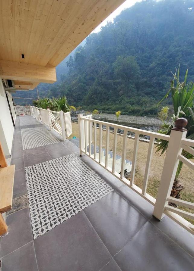 7 Hills Hotel And Resort Lansdowne Exteriér fotografie