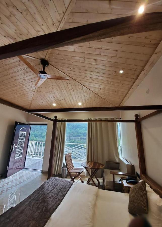 7 Hills Hotel And Resort Lansdowne Exteriér fotografie